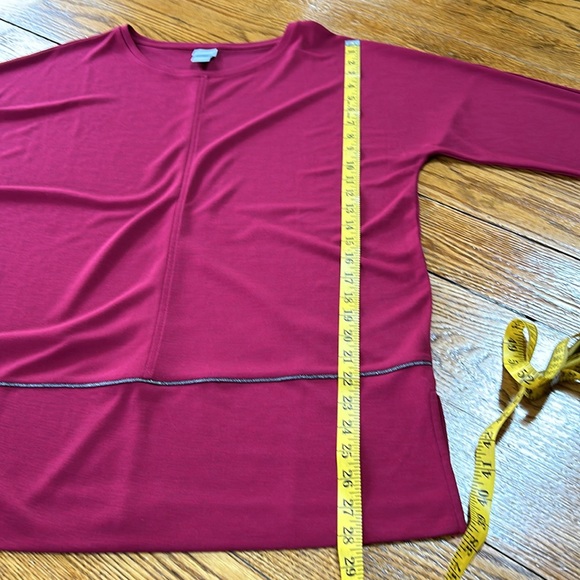 Chico’s size 2 (Size Large), maroon dolman sleeve tunic. Round neck, 3/4 sleeves - Picture 8 of 12